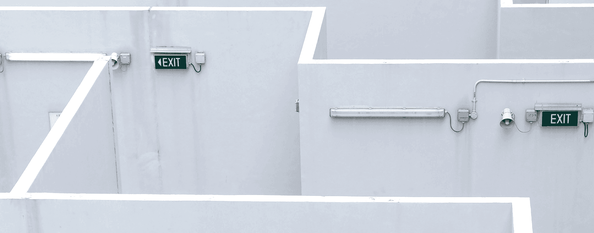 Abstract image used to represent Platform Dependency Trap: Efficiency Becomes Lock‑in