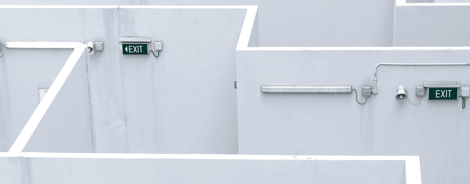 Abstract image used to represent Platform Dependency Trap: Efficiency Becomes Lock‑in