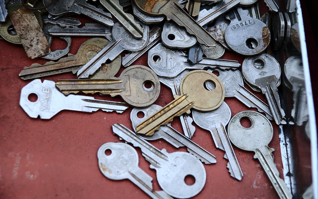Sort the Keys of an Object with JavaScript.