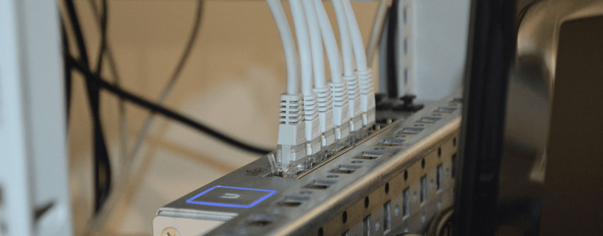 Abstract image used to represent Best Practices for Vue Router in Large Applications