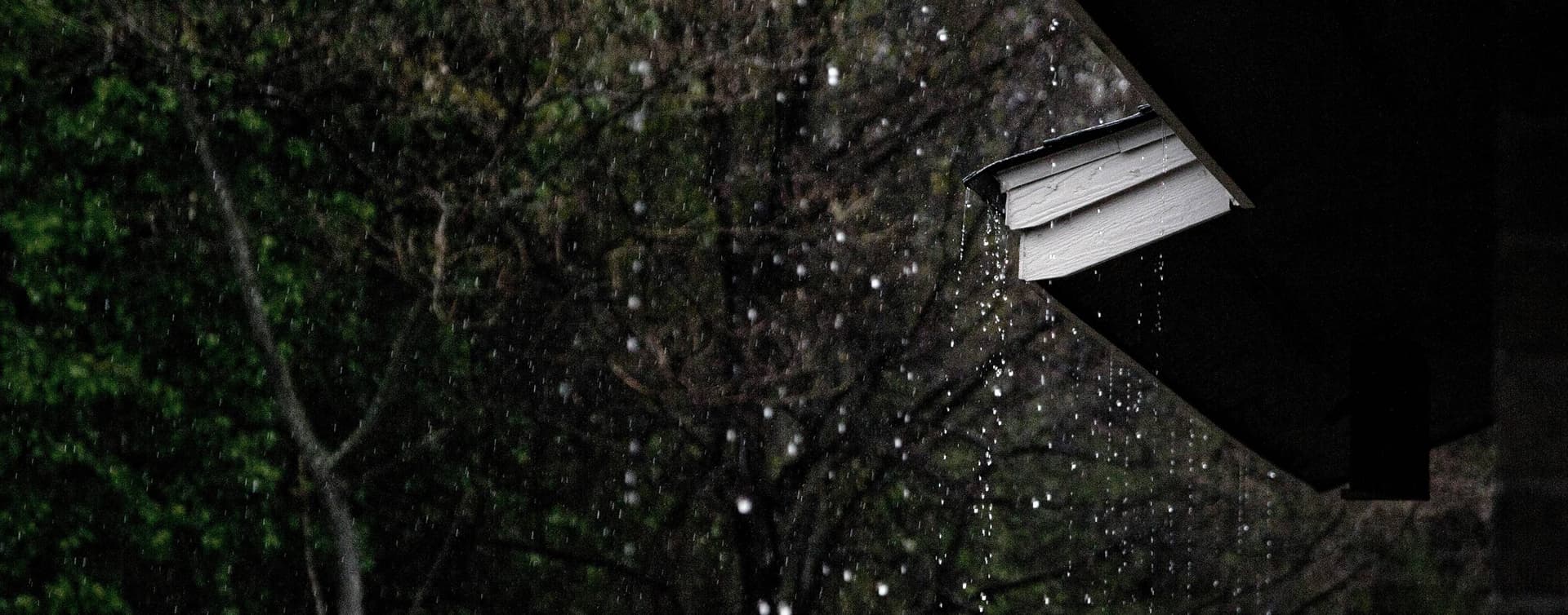 Abstract image used to represent LeetCode: Trapping Rain Water with Two Pointers