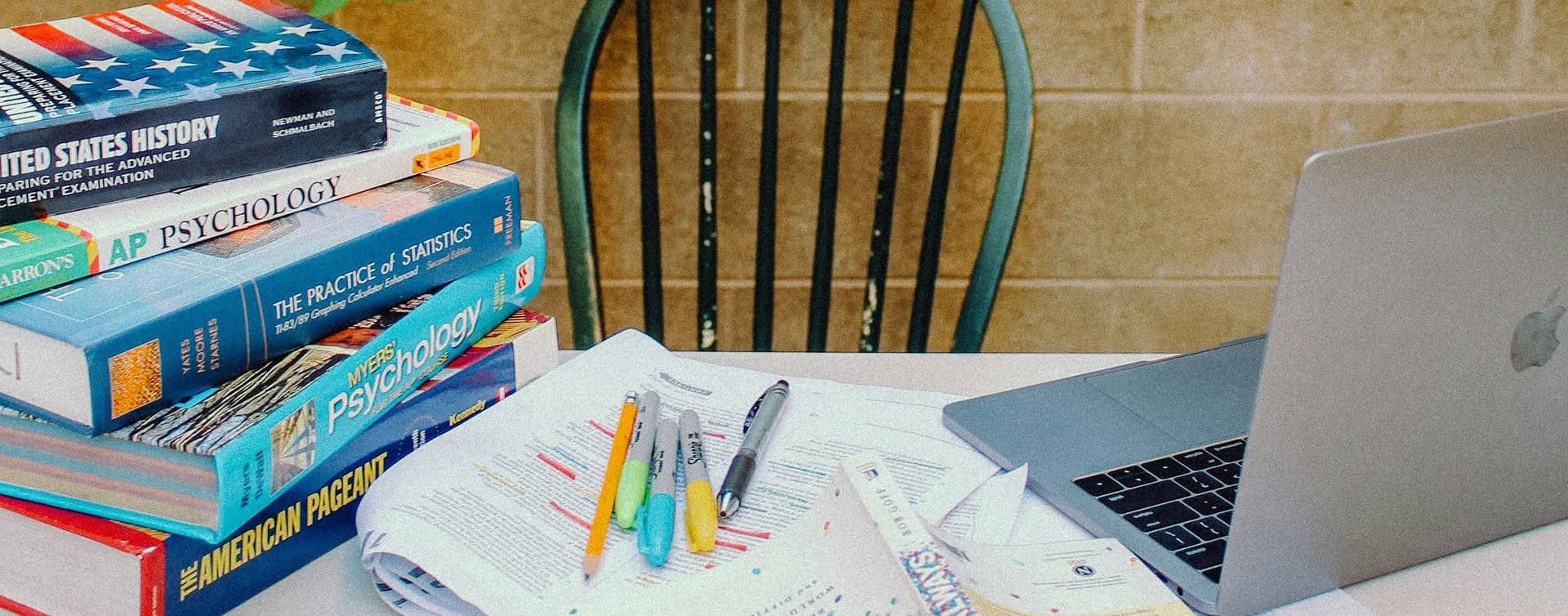 Abstract image used to represent What A Levels Do You Need for Software Engineering?