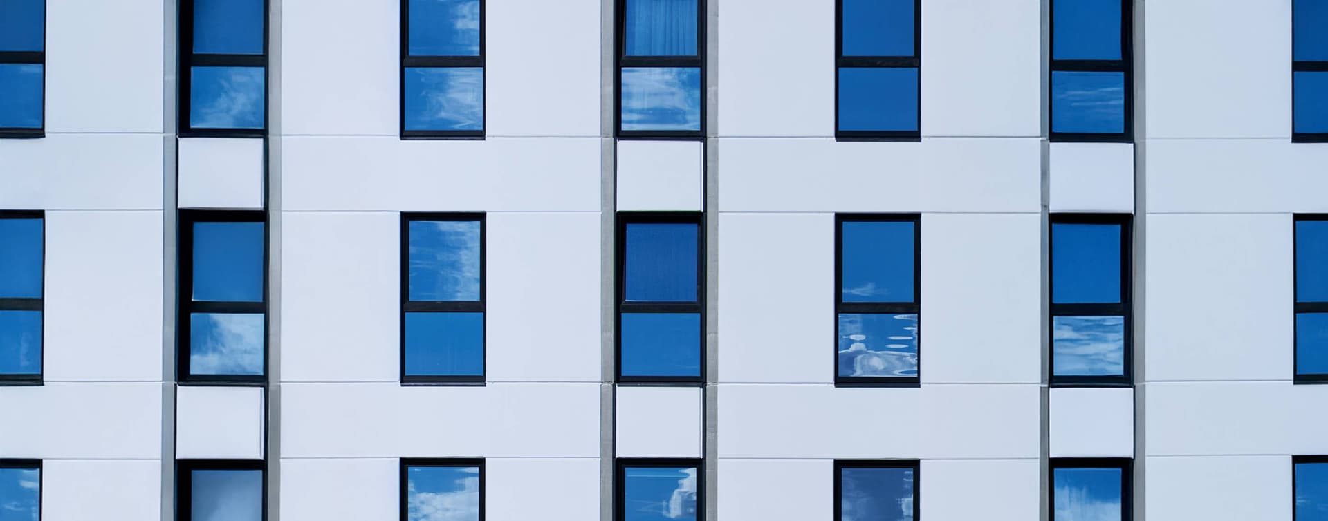 Abstract image used to represent Sliding Window: Longest Substring Without Repeats